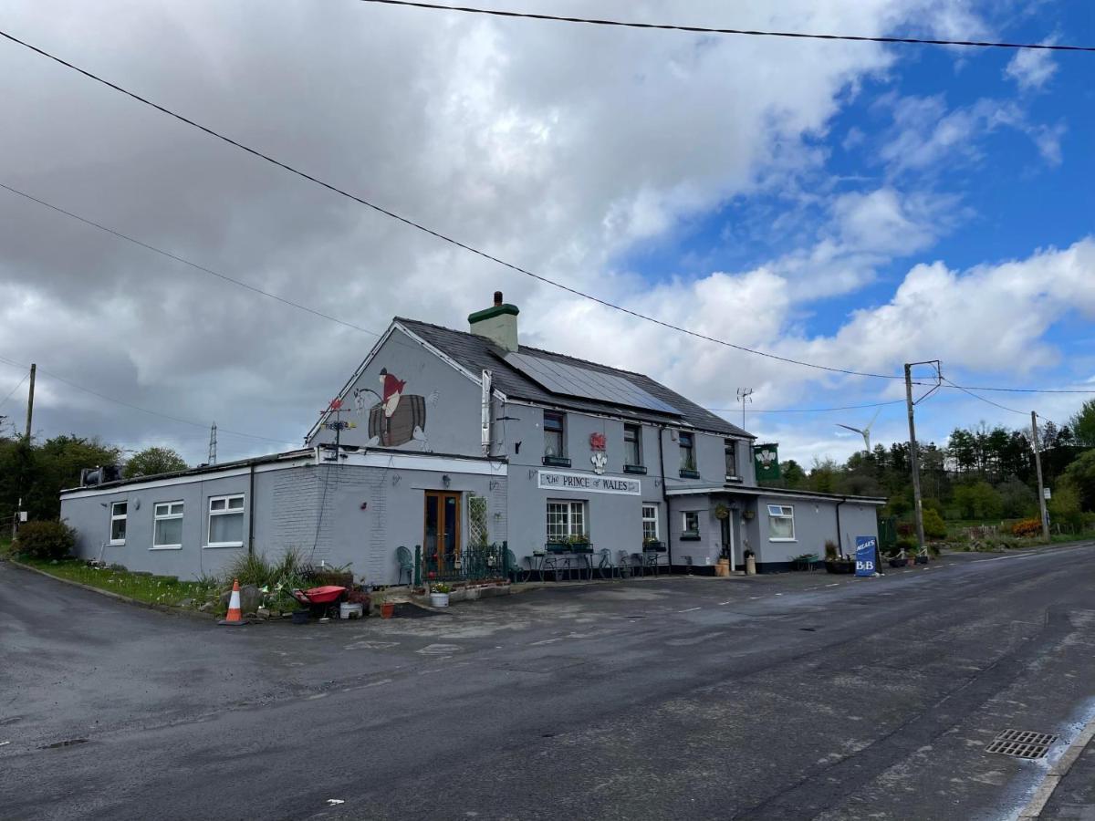 Prince Of Wales Inn Rhymney エクステリア 写真