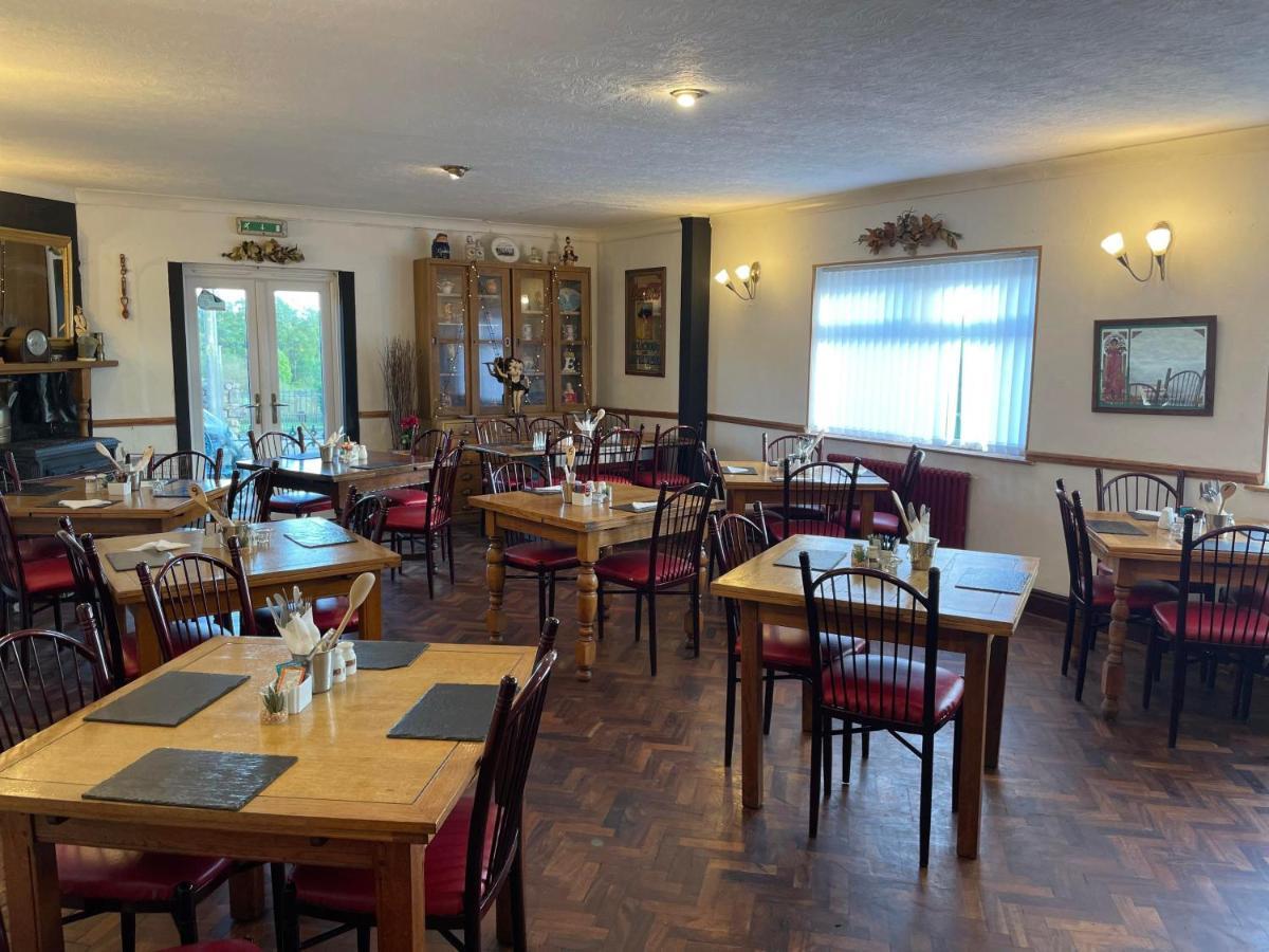 Prince Of Wales Inn Rhymney エクステリア 写真