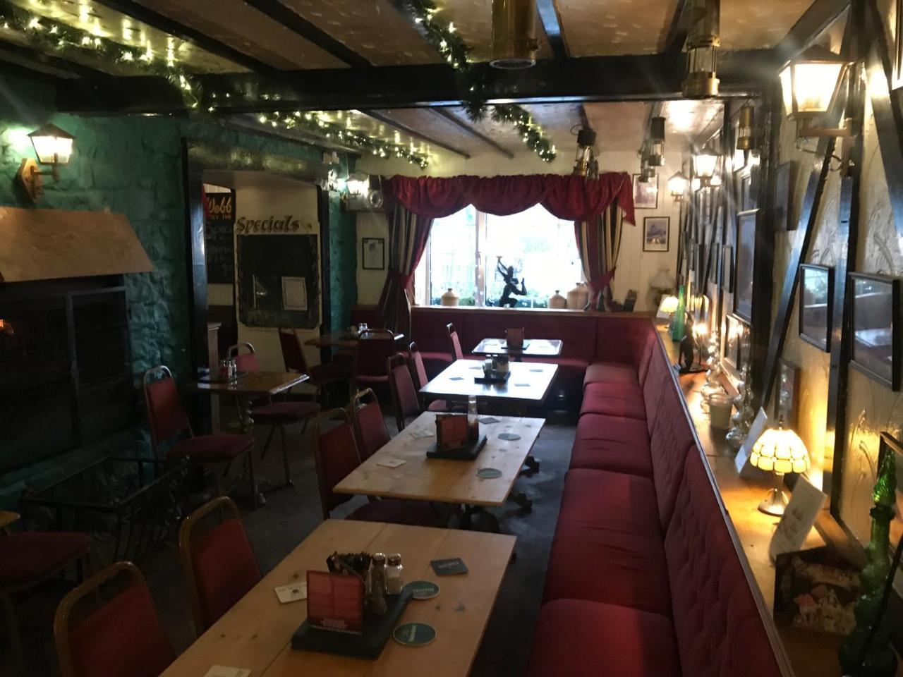 Prince Of Wales Inn Rhymney エクステリア 写真